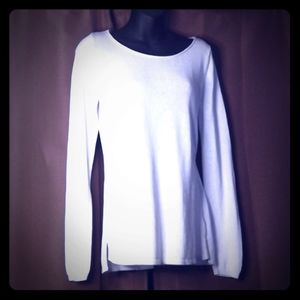 White long sleeve tee